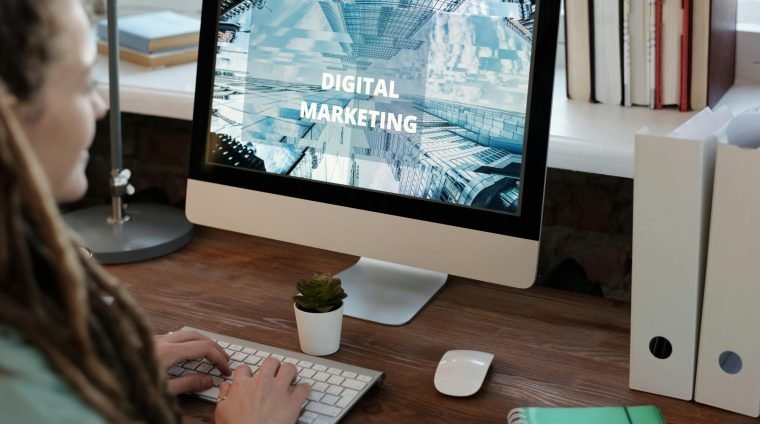 pexels-mikael-blomkvist-6476372